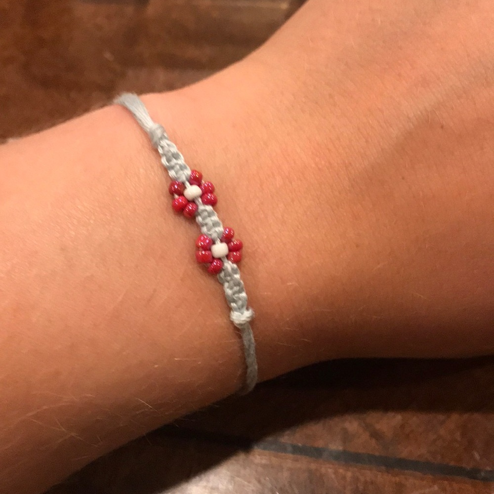 Double flower drawstring bracelet